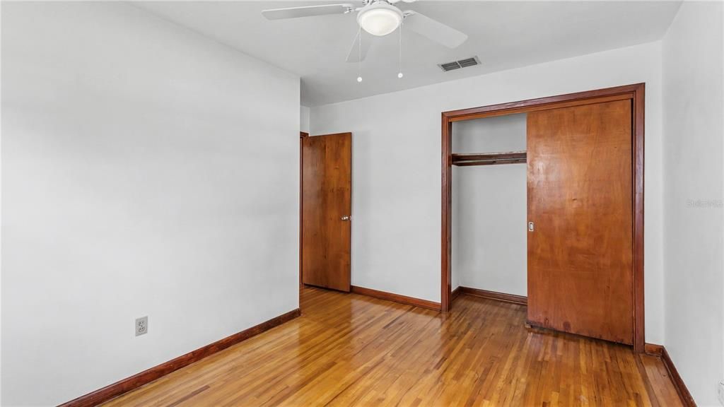 На продажу: $314,900 (3 спален, 2 ванн, 1594 Квадратных фут)