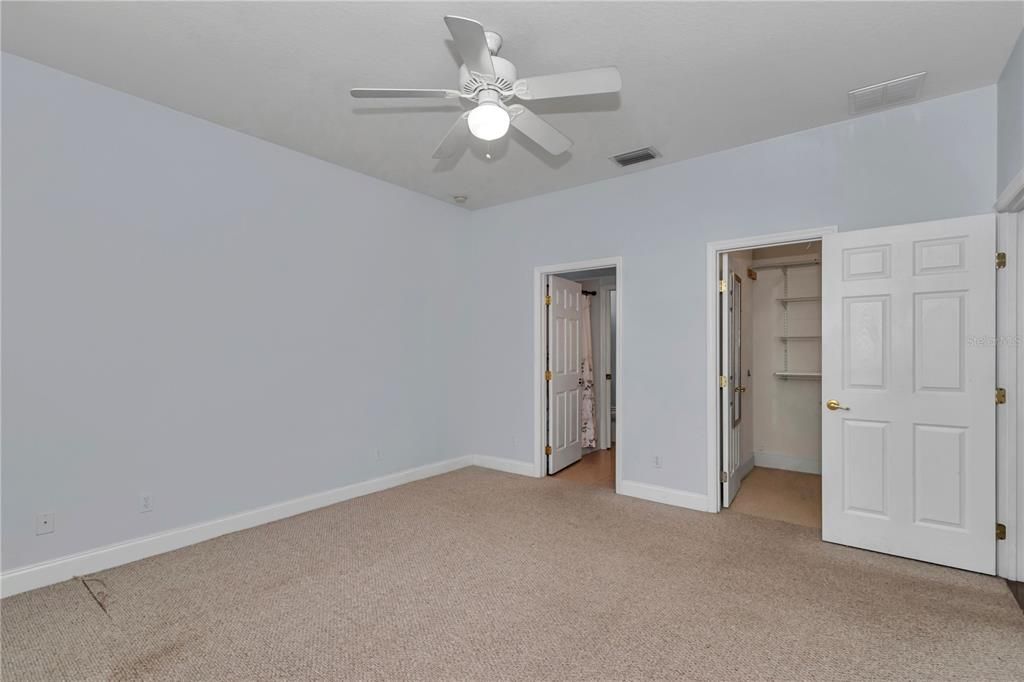 For Sale: $225,000 (2 beds, 2 baths, 1217 Square Feet)