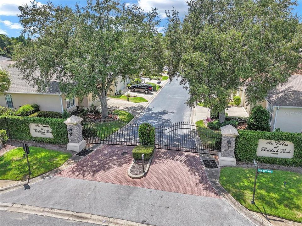 For Sale: $225,000 (2 beds, 2 baths, 1217 Square Feet)