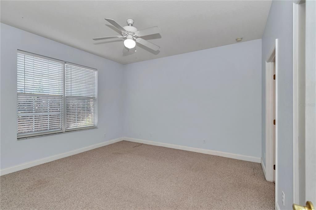For Sale: $225,000 (2 beds, 2 baths, 1217 Square Feet)