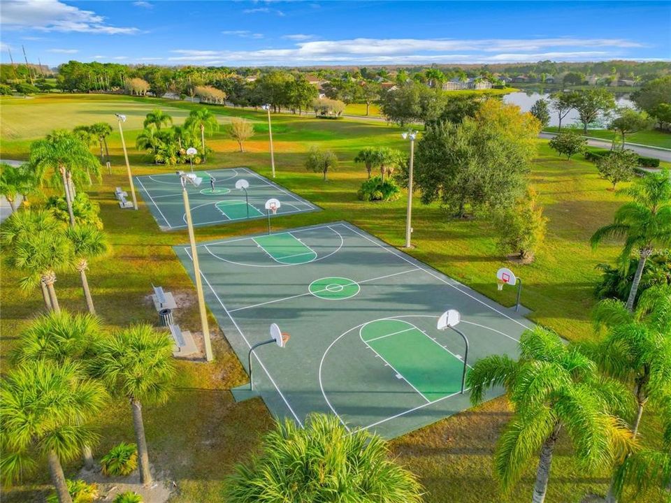 En Venta: $779,900 (6 camas, 3 baños, 3372 Pies cuadrados)