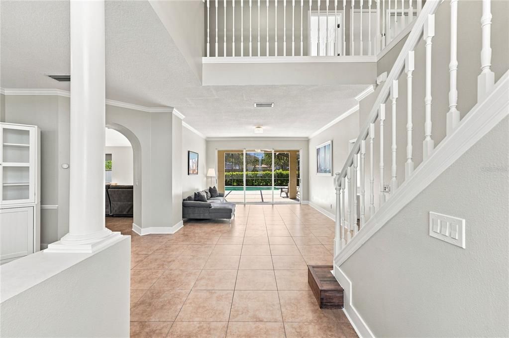 En Venta: $779,900 (6 camas, 3 baños, 3372 Pies cuadrados)