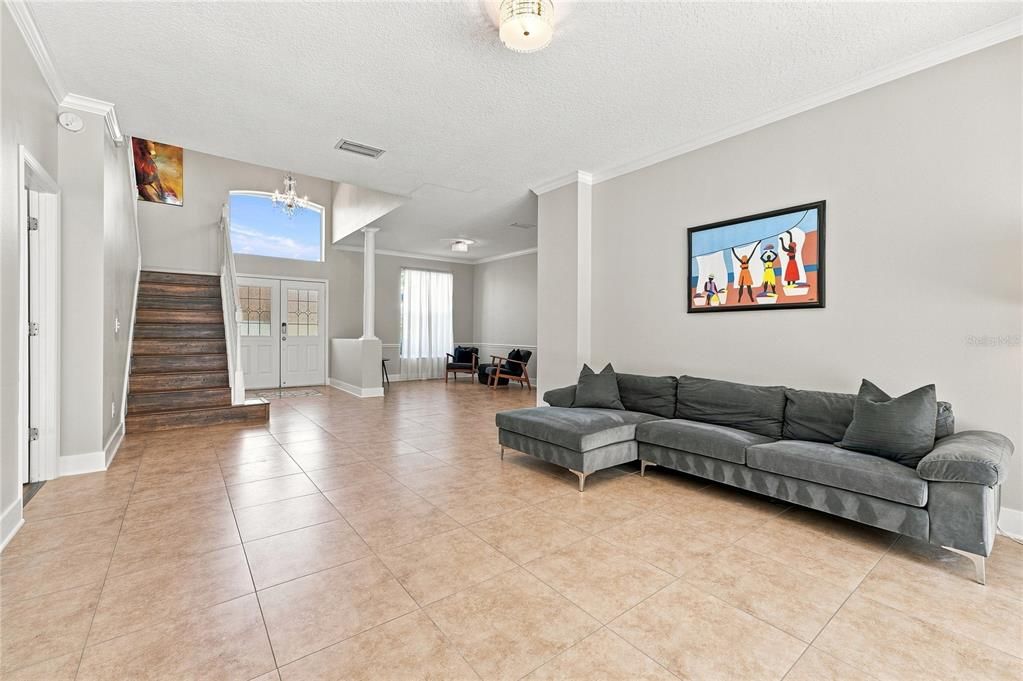 En Venta: $779,900 (6 camas, 3 baños, 3372 Pies cuadrados)