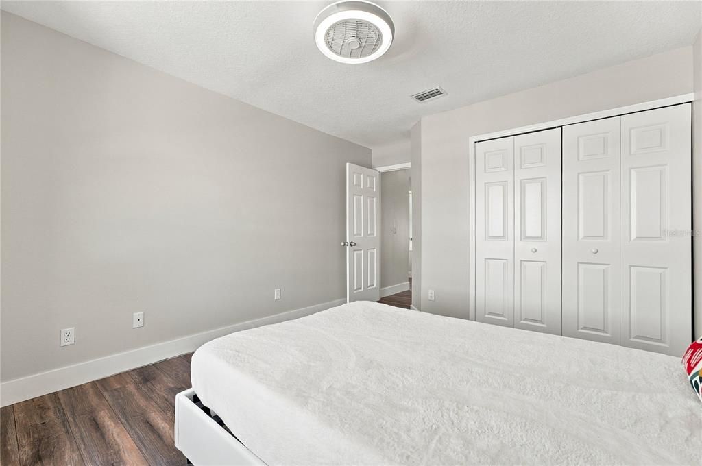En Venta: $779,900 (6 camas, 3 baños, 3372 Pies cuadrados)