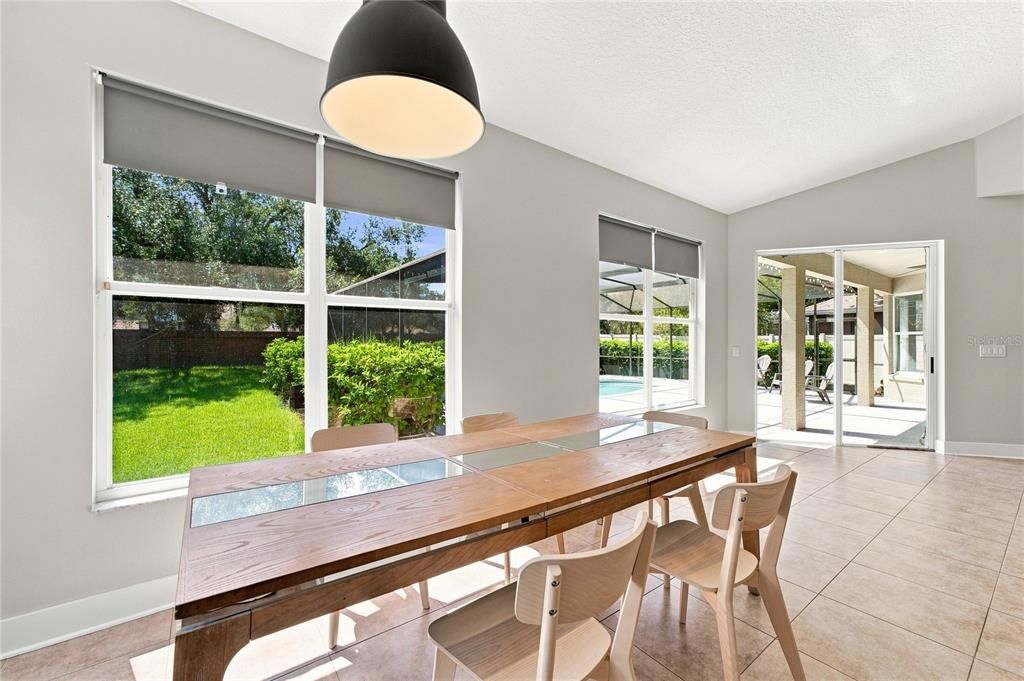 En Venta: $779,900 (6 camas, 3 baños, 3372 Pies cuadrados)