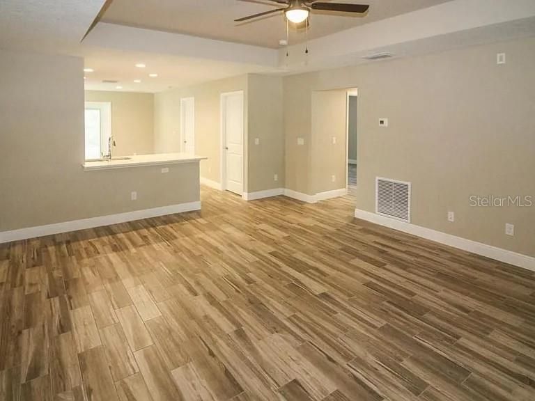 For Sale: $595,000 (6 beds, 0 baths, 2705 Square Feet)