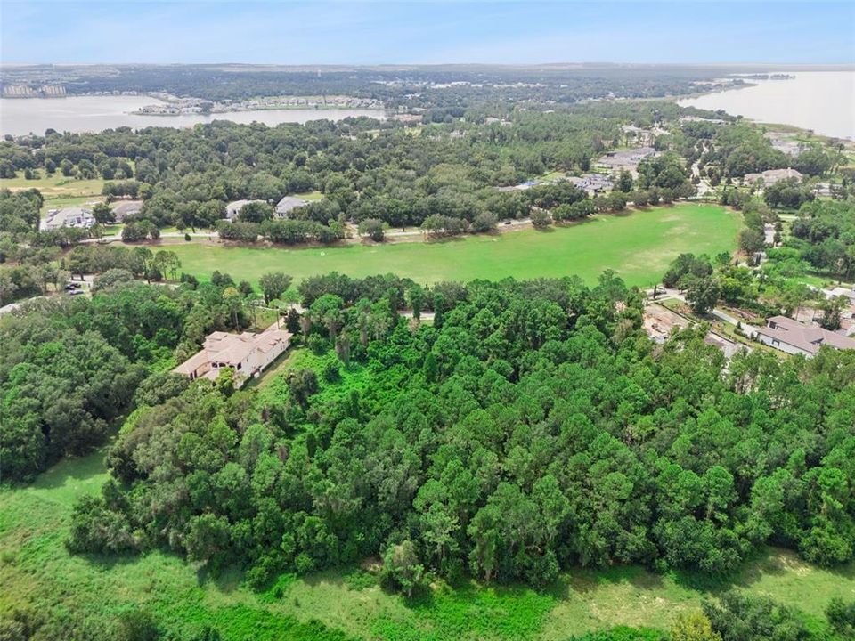 En Venta: $760,000 (1.73 acres)