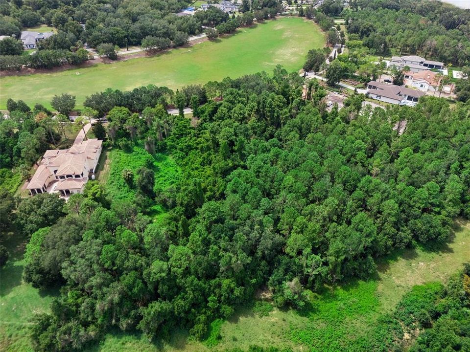En Venta: $760,000 (1.73 acres)