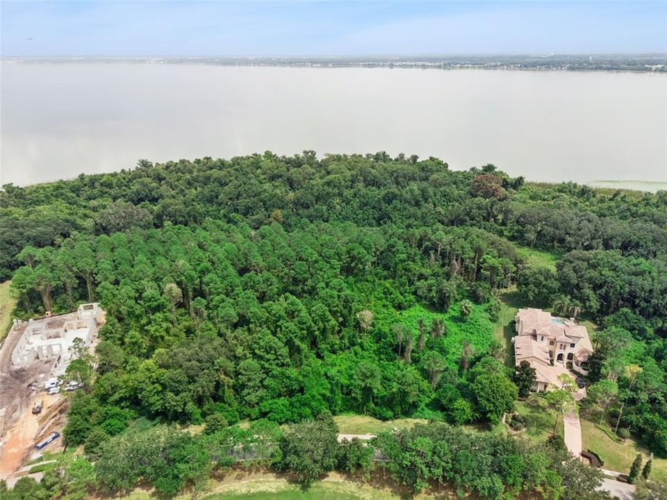 En Venta: $760,000 (1.73 acres)