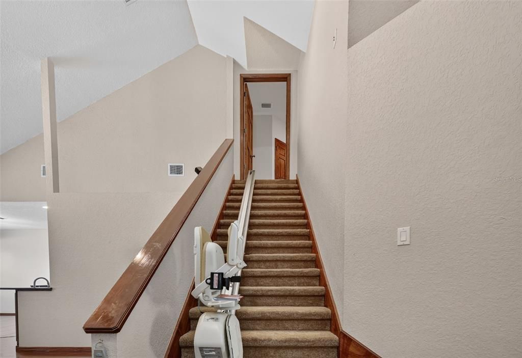 En Venta: $800,000 (3 camas, 2 baños, 2627 Pies cuadrados)