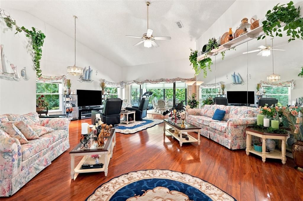 For Sale: $300,000 (3 beds, 2 baths, 1916 Square Feet)