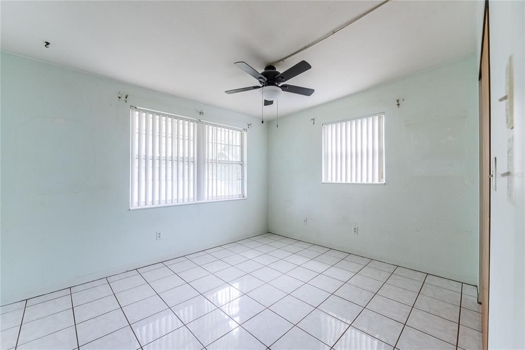 En Venta: $244,900 (2 camas, 2 baños, 1092 Pies cuadrados)