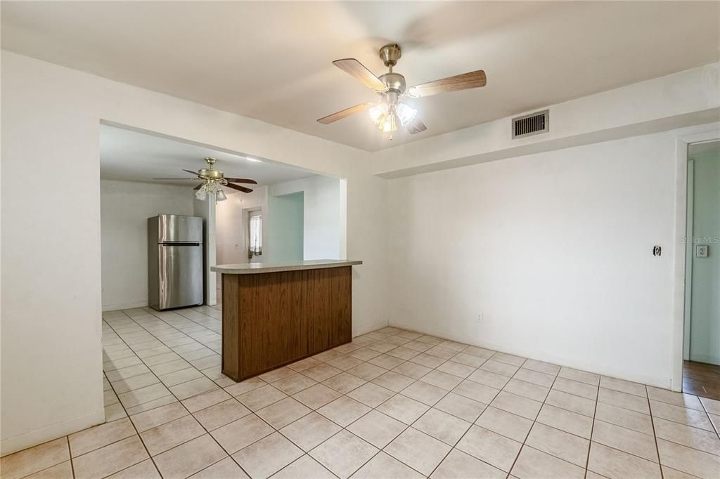 En Venta: $244,900 (2 camas, 2 baños, 1092 Pies cuadrados)