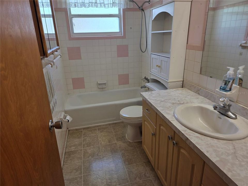En Venta: $244,900 (2 camas, 2 baños, 1092 Pies cuadrados)