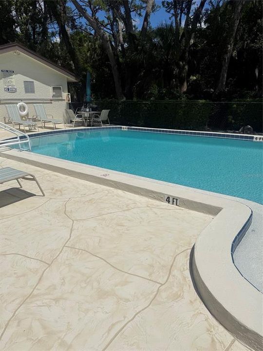 For Rent: $1,900 (2 beds, 2 baths, 1073 Square Feet)