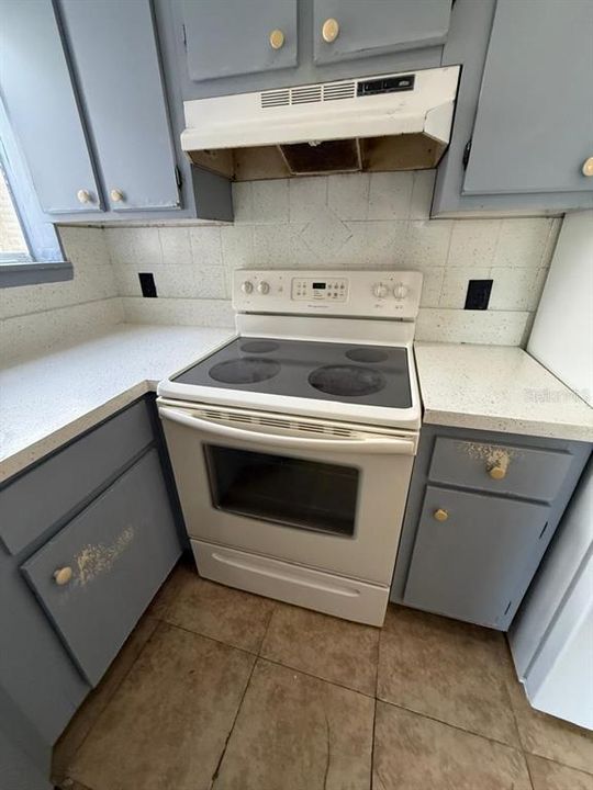 For Rent: $1,550 (2 beds, 2 baths, 864 Square Feet)