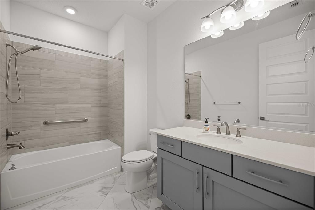 For Sale: $556,800 (3 beds, 3 baths, 2815 Square Feet)
