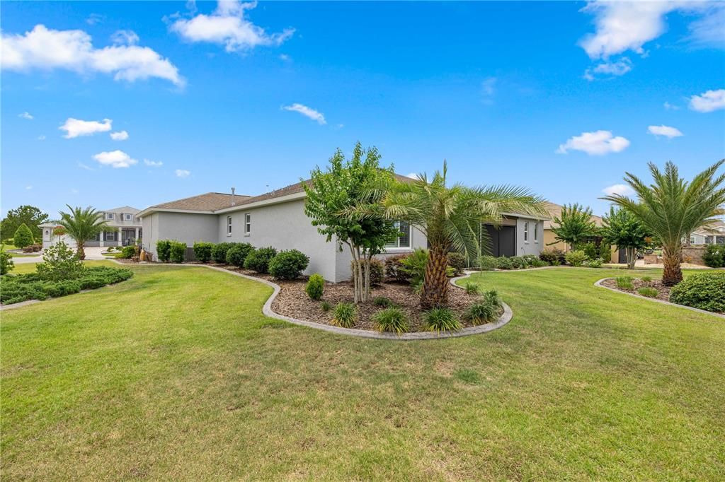 For Sale: $556,800 (3 beds, 3 baths, 2815 Square Feet)