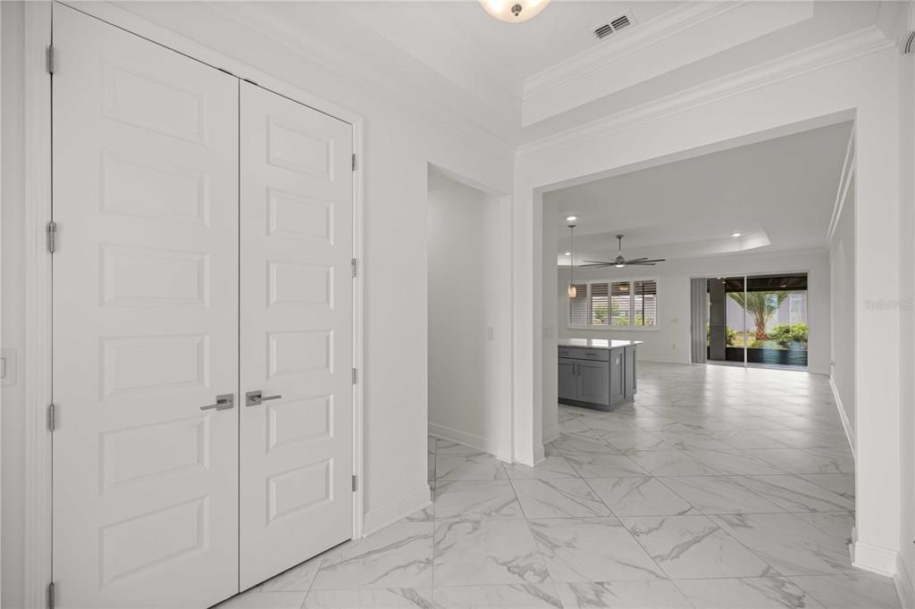 For Sale: $556,800 (3 beds, 3 baths, 2815 Square Feet)
