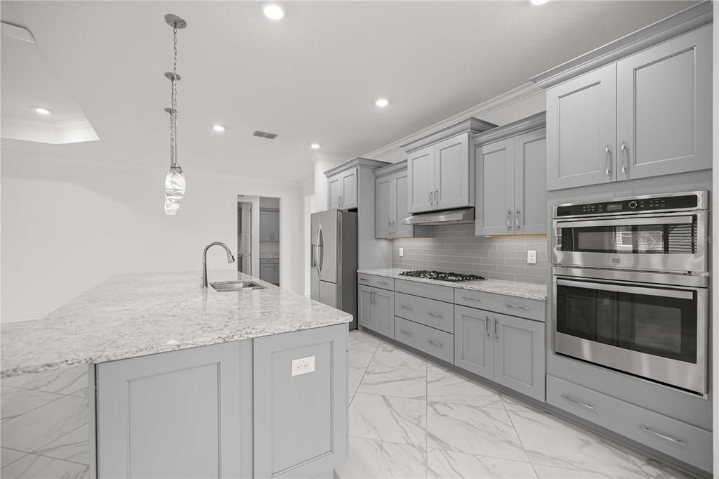 For Sale: $556,800 (3 beds, 3 baths, 2815 Square Feet)