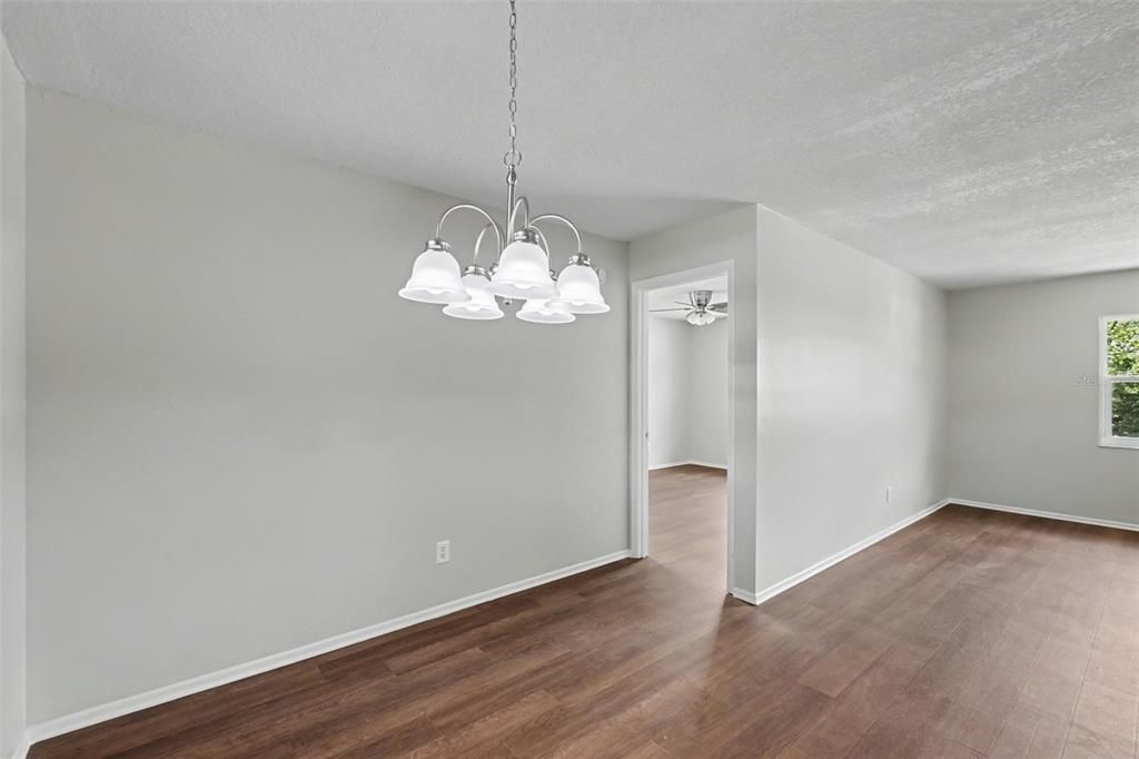 For Sale: $399,900 (3 beds, 2 baths, 1449 Square Feet)