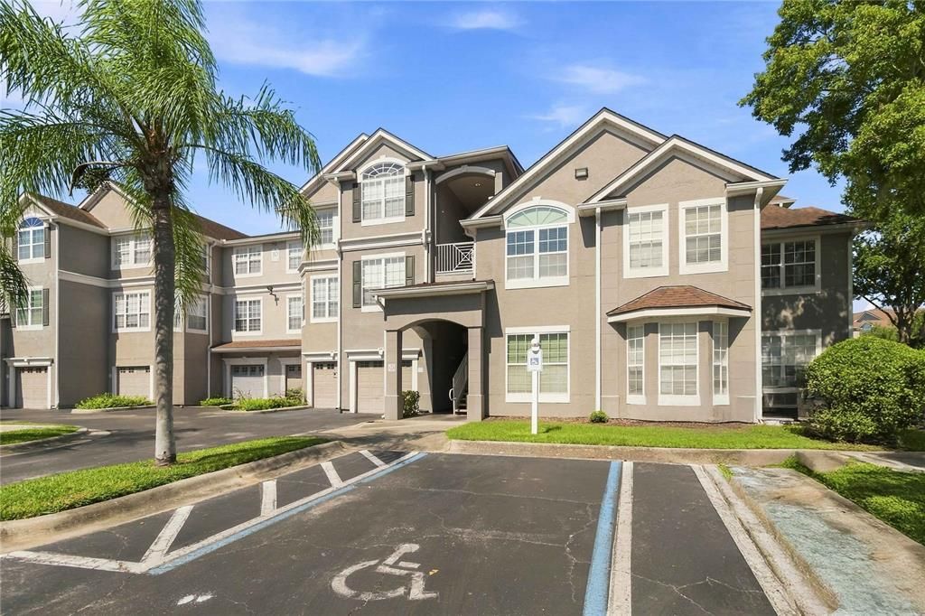 На продажу: $157,000 (2 спален, 1 ванн, 1077 Квадратных фут)