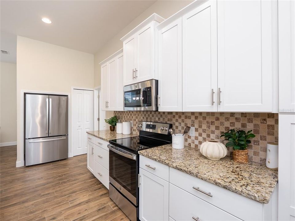 For Sale: $499,900 (3 beds, 2 baths, 1853 Square Feet)