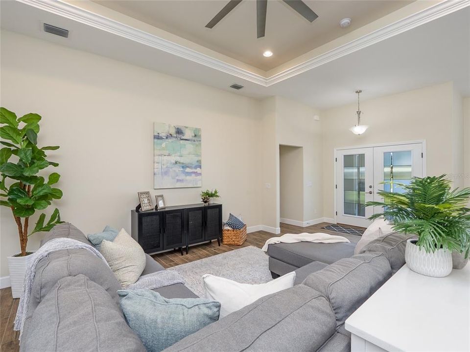 For Sale: $499,900 (3 beds, 2 baths, 1853 Square Feet)