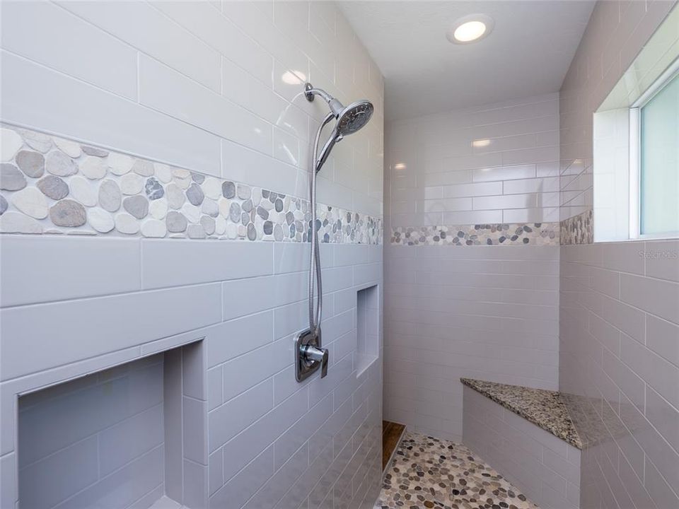 For Sale: $499,900 (3 beds, 2 baths, 1853 Square Feet)