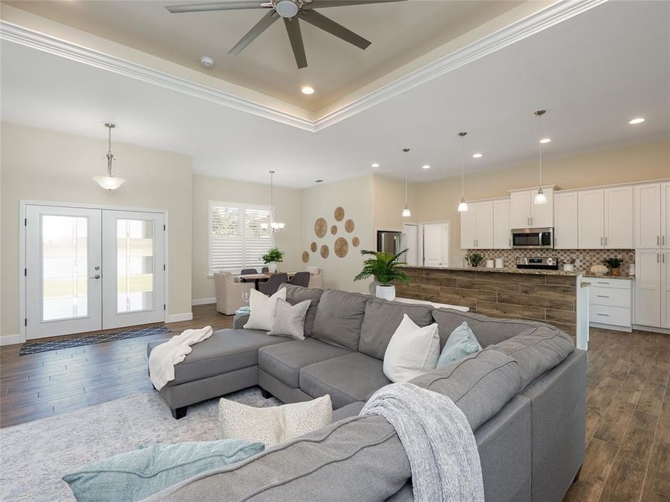 For Sale: $499,900 (3 beds, 2 baths, 1853 Square Feet)