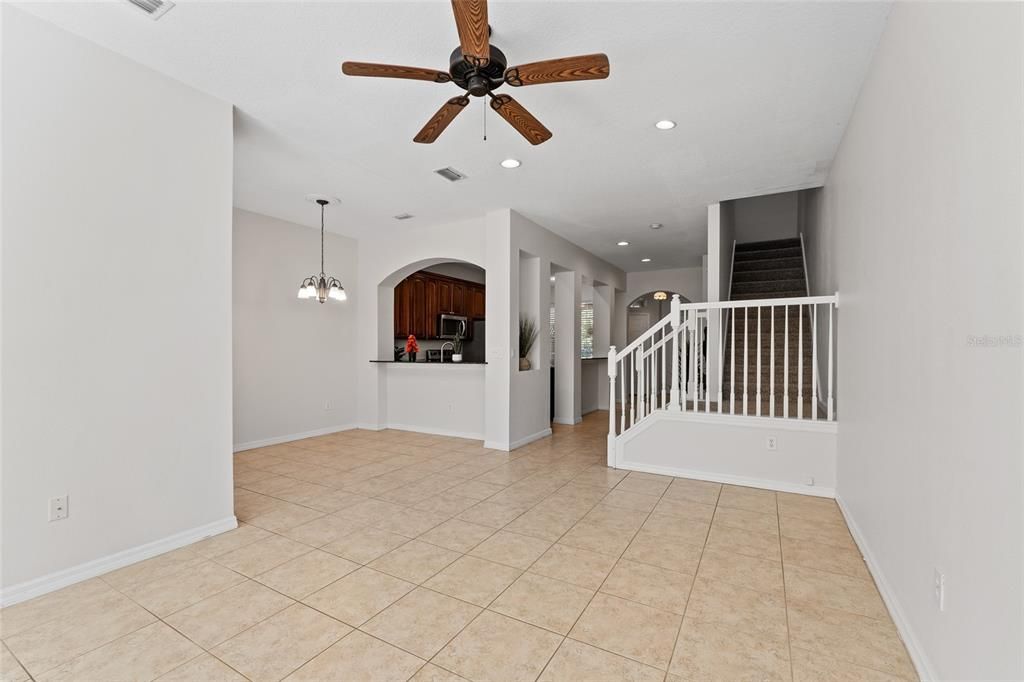For Rent: $2,975 (3 beds, 2 baths, 1912 Square Feet)