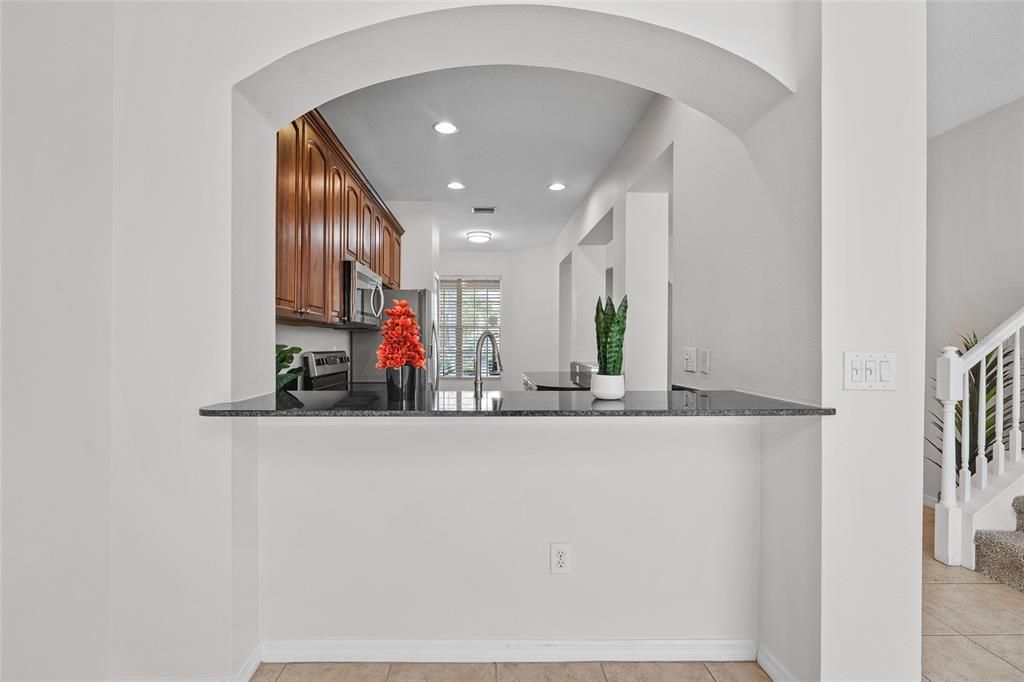 For Rent: $2,975 (3 beds, 2 baths, 1912 Square Feet)
