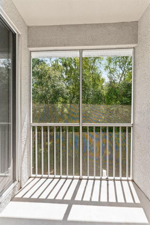 For Rent: $2,975 (3 beds, 2 baths, 1912 Square Feet)