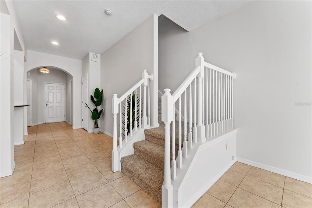 For Rent: $2,975 (3 beds, 2 baths, 1912 Square Feet)