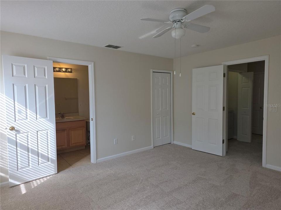 For Rent: $2,300 (3 beds, 2 baths, 1322 Square Feet)