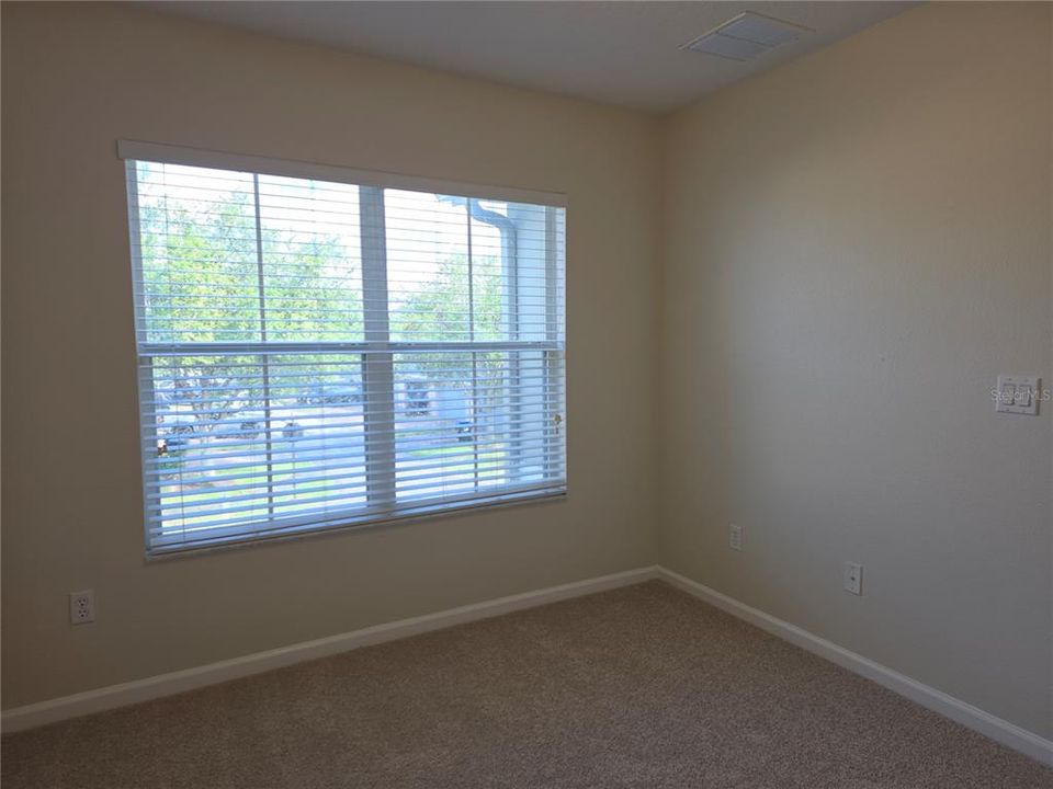 For Rent: $2,300 (3 beds, 2 baths, 1322 Square Feet)