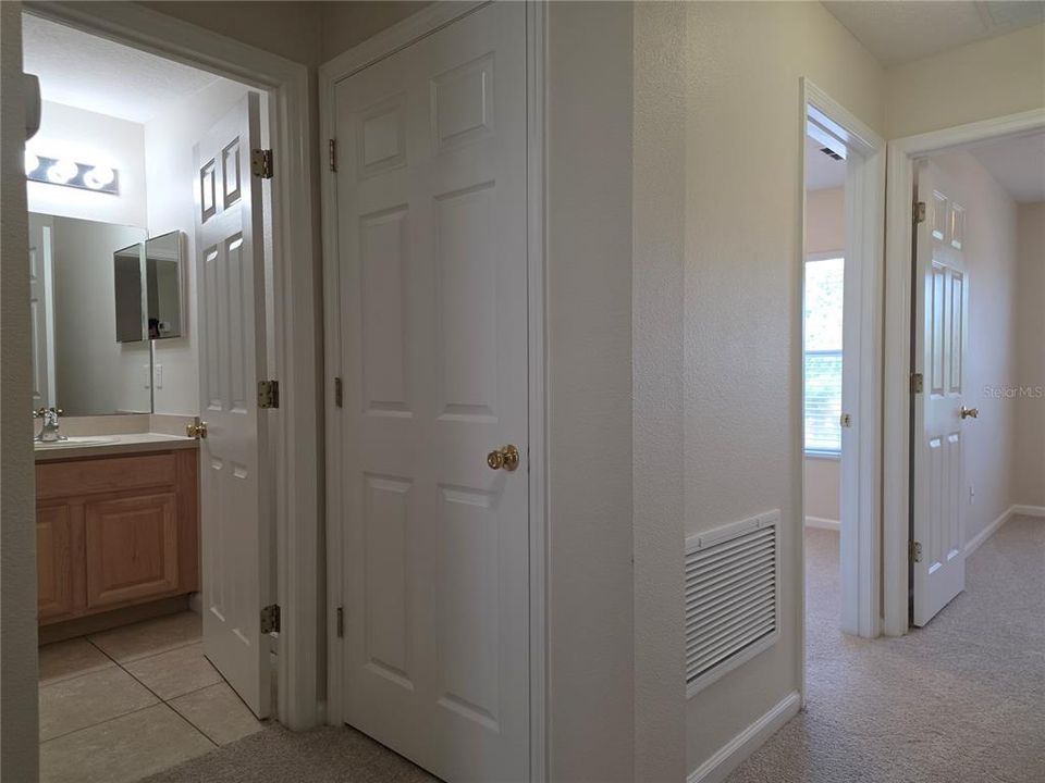 For Rent: $2,300 (3 beds, 2 baths, 1322 Square Feet)
