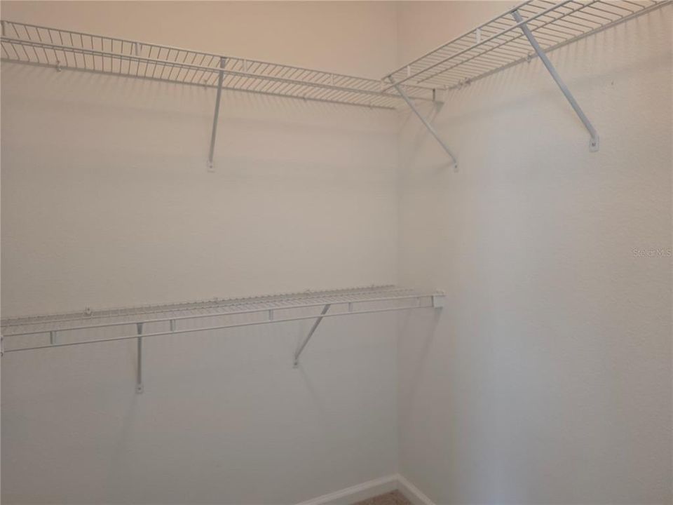 For Rent: $2,300 (3 beds, 2 baths, 1322 Square Feet)