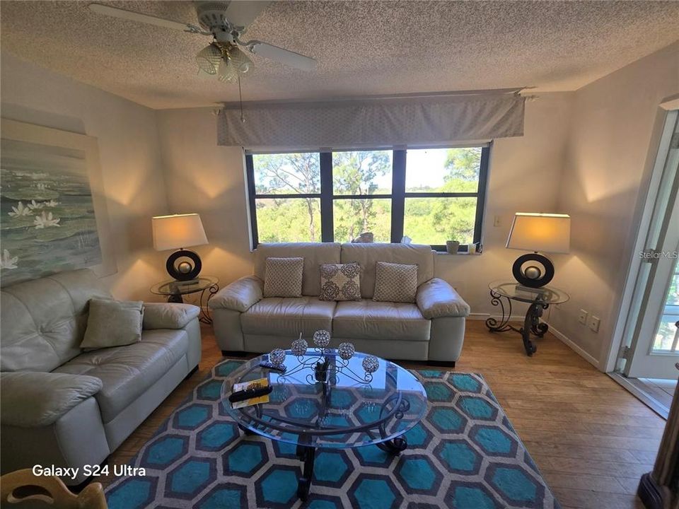 For Rent: $1,950 (2 beds, 2 baths, 1765 Square Feet)