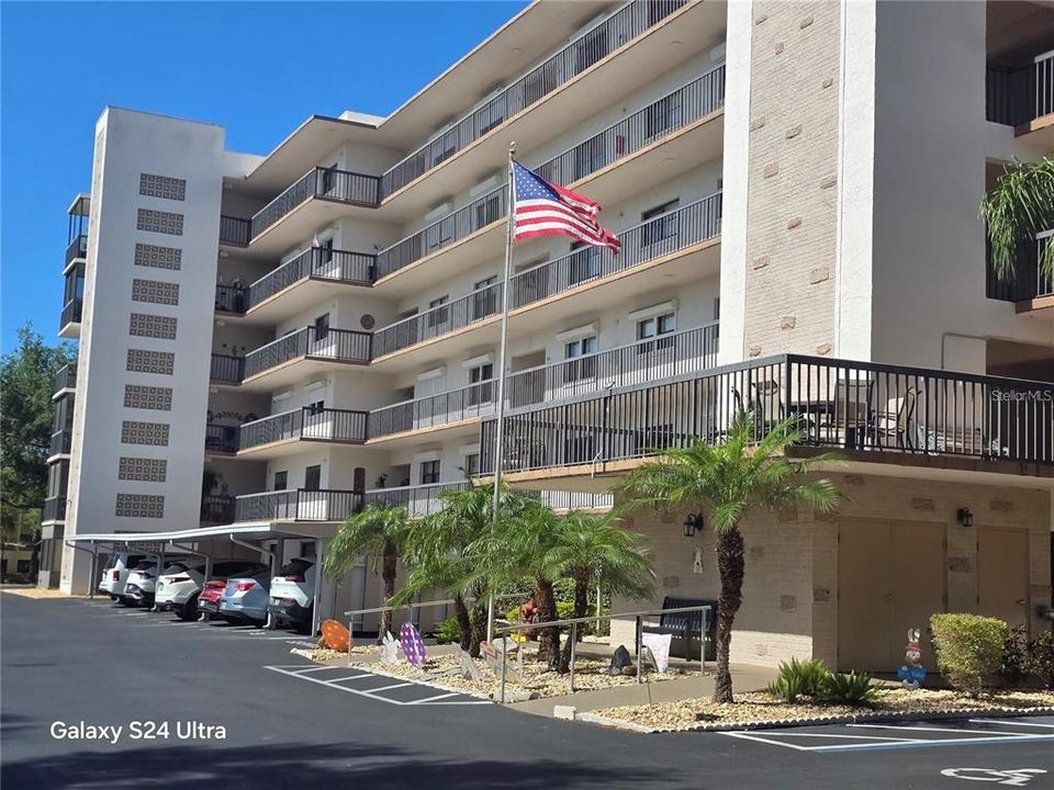 For Rent: $1,950 (2 beds, 2 baths, 1765 Square Feet)