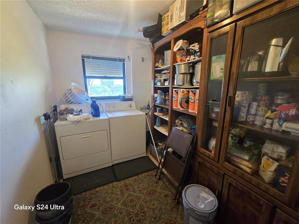 For Rent: $1,950 (2 beds, 2 baths, 1765 Square Feet)