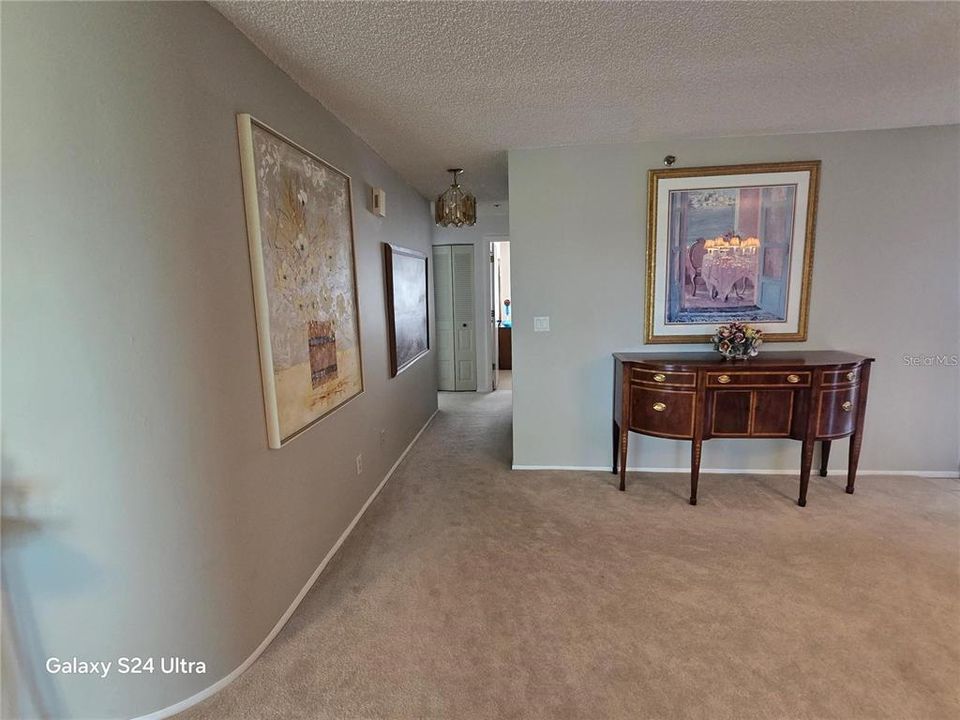 For Rent: $1,950 (2 beds, 2 baths, 1765 Square Feet)
