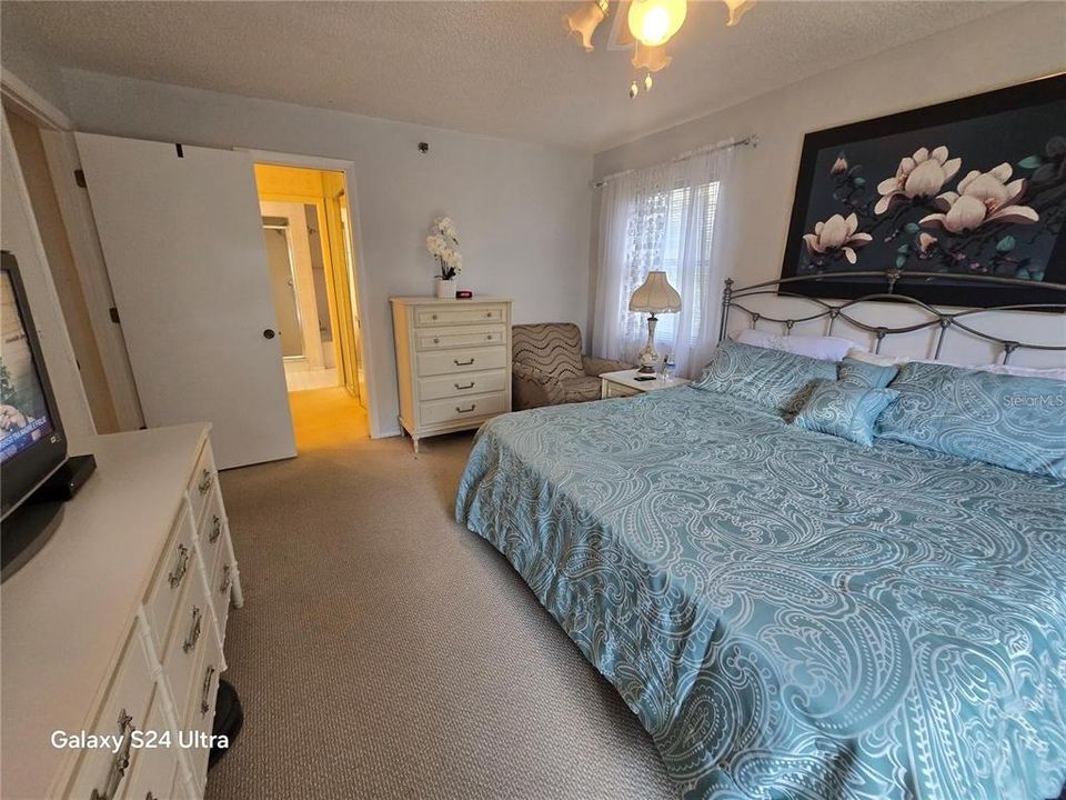 For Rent: $1,950 (2 beds, 2 baths, 1765 Square Feet)