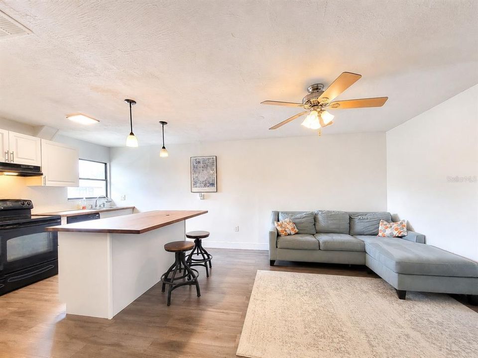 En Venta: $79,900 (2 camas, 1 baños, 876 Pies cuadrados)