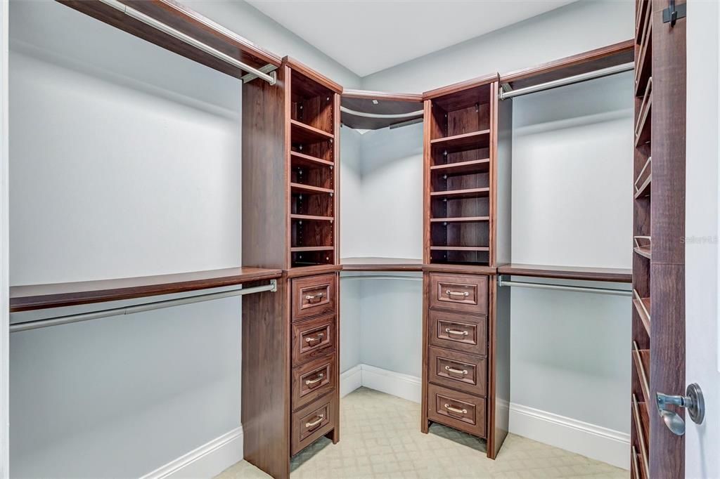 На продажу: $675,000 (2 спален, 2 ванн, 1847 Квадратных фут)