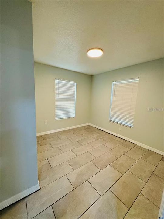 В аренду: $1,850 (3 спален, 2 ванн, 1080 Квадратных фут)