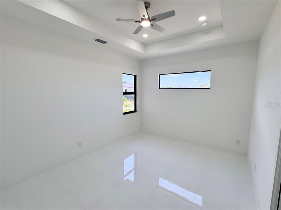 For Sale: $384,000 (4 beds, 3 baths, 1904 Square Feet)
