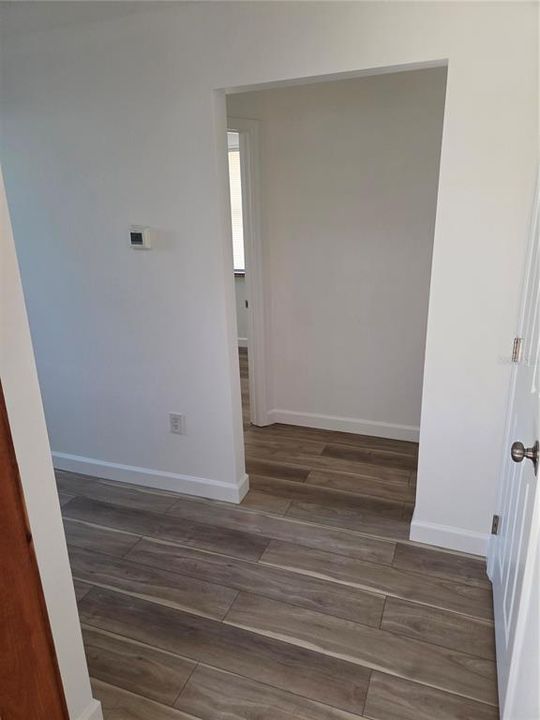 For Rent: $2,100 (2 beds, 1 baths, 850 Square Feet)