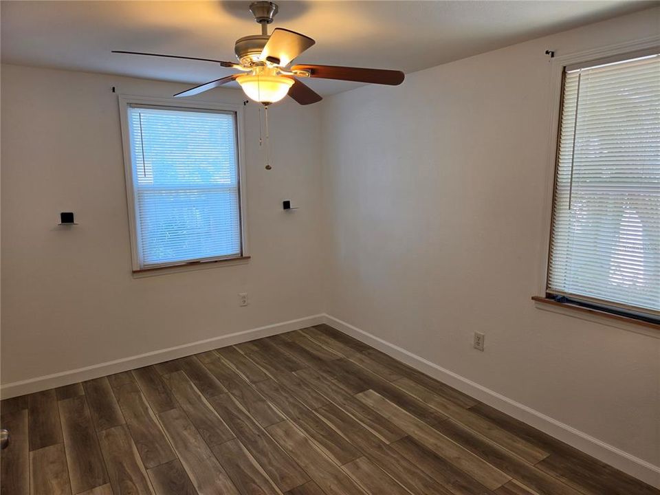 For Rent: $2,100 (2 beds, 1 baths, 850 Square Feet)