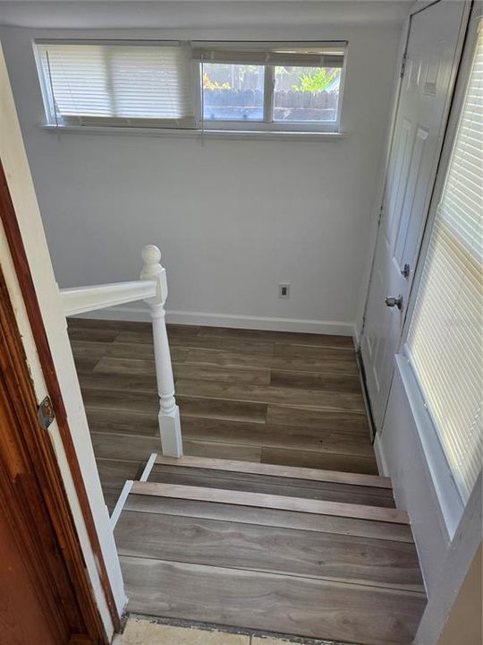 For Rent: $2,100 (2 beds, 1 baths, 850 Square Feet)
